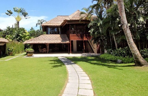 Legian Villa | 4BR Luxury Large Villa - 8Min Walk To Legian Beach!