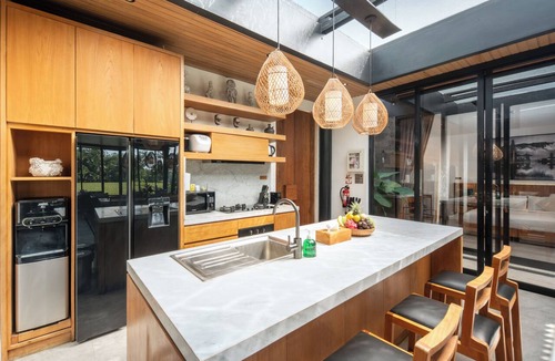 Pengosekan Villa | 4BR Villa Tenang Tropical Modern Villa with Private Pool in Ubud's Nature