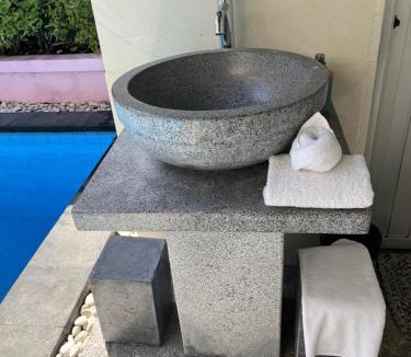 Kartika Plaza Villa | 5 Bedroom Holiday Villa - Kuta Regency B8