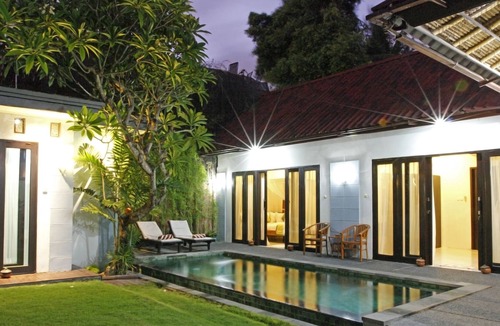 Dyanapura Villa | 5 BR, 2 Villas SidebySide, 2 Pools, Staf