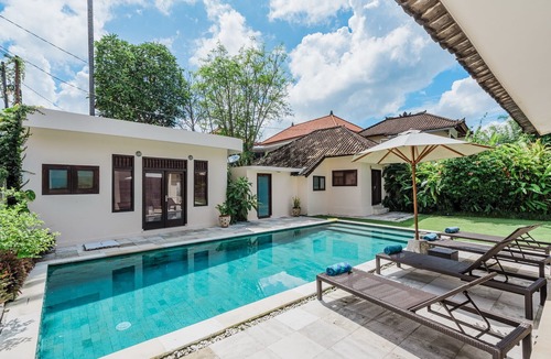 Sunset Road Villa | 5BD 5BA Villa Located In The HEART Of Seminyak! - 4Min Drive To Seminyak Square!