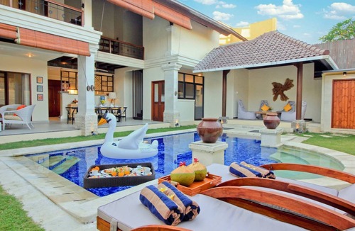 Batubelig Villa | 5Min WALK TO Beach-PRIVATE POOL UMA LIMA 3BR VILLA