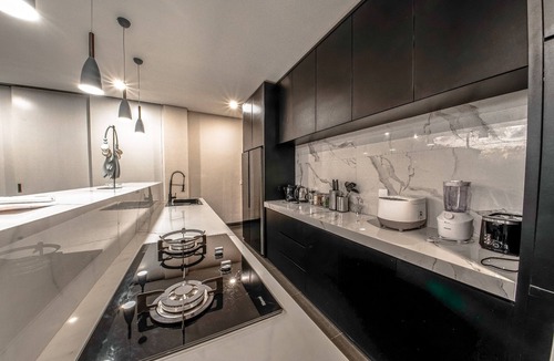 Taman Griya Villa | 6 Bedroom Villa 4min walk to Balangan Beach
