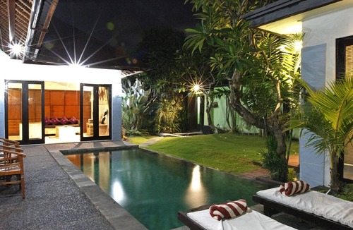 Dyanapura Villa | 7 bedrooms, 3 villas, 3 private pools, central seminyak, cleaning staff