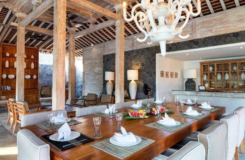 Kerobokan Villa | 800 m² Villa ∙ 8 bedrooms ∙ 20 guests