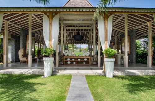 Kerobokan Villa | 800 m² Villa ∙ 8 bedrooms ∙ 20 guests