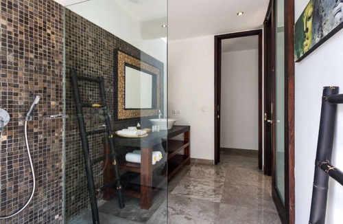 Petitenget Villa | 850 m² Villa ∙ 10 bedrooms ∙ 20 guests