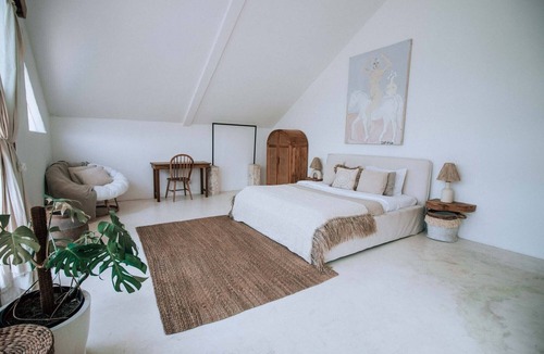 Padonan Hotel | 9 Bedroom Hotel Sages with Private Pool