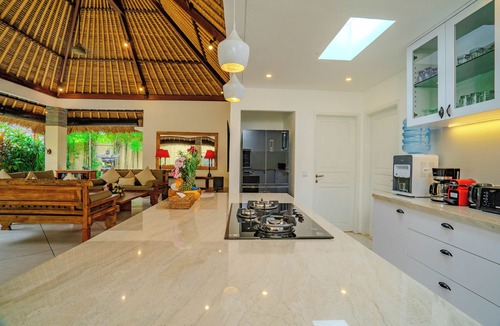 Drupadi Villa | A little slice of Heaven, Villa Evelyne staffed 5-bedroom villa central Seminyak