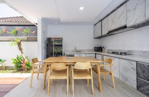Padonan House | Aditya Villa