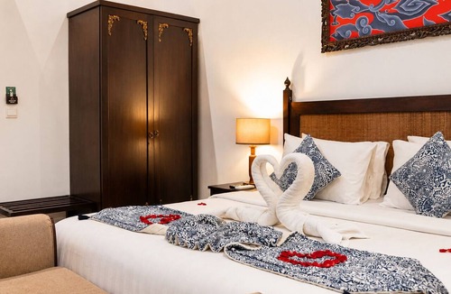 Seminyak Hotel | Aldeoz Grand Kancana Villa Bali
