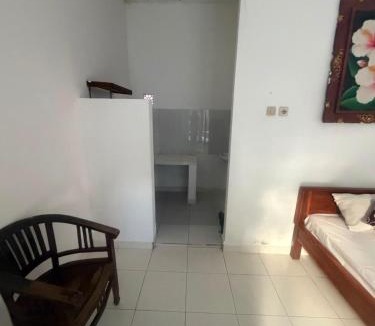 Purwakerti Apartment | Amed beach homestay