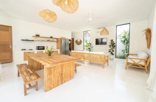 Umalas Villa | Amie Villa by Tasvan
