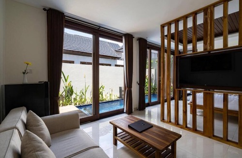 Raya Kuta Villa | An Exclusive Location in the Heart of Famous Jalan Raya Kuta