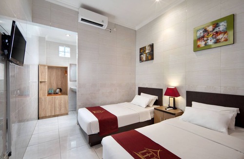 Downtown Kuta Hotel | Angkul Angkul Beach In Kuta