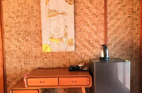 Sekongkang House | Anorawi Supersuck Surf Accommodation