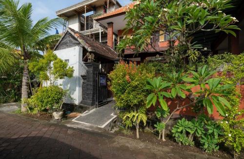 Munggu Hotel | Apartmen Kak Okoh