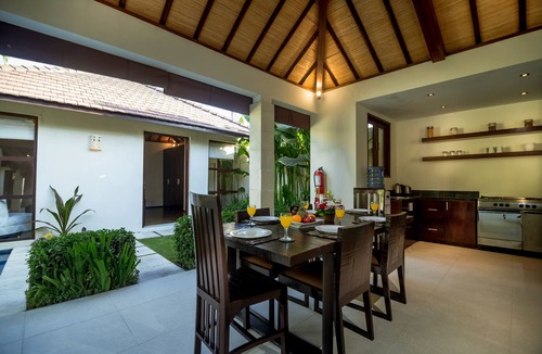 North Legian Hotel | Arama Riverside