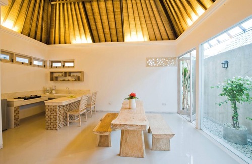 Dyanapura Hotel | Artemis Villa and Hotel