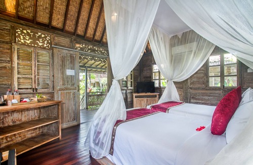 Lodtunduh Resort | Aswanaya Villas & Suite