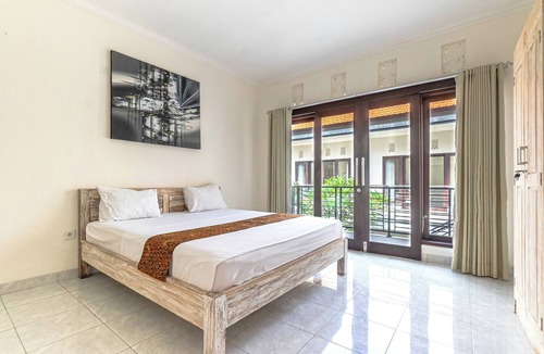 Batu Bolong House | Azalea Homestay & Villa