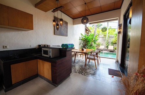 Petitenget Hotel | Bali Ayu Hotel And Villas