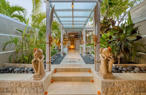 Dewi Sri Villa | Bali Cosy Villas Seminyak