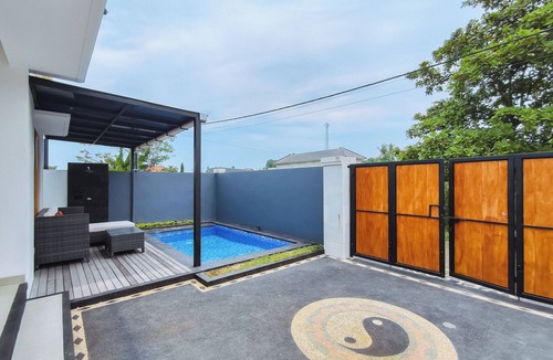 Kaliasem Villa | Bali Lovina Karuna Villa with Garden 5 min to the beach