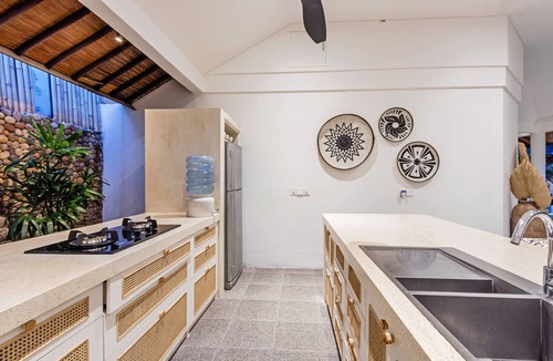 Drupadi Villa | Baliani Beauty