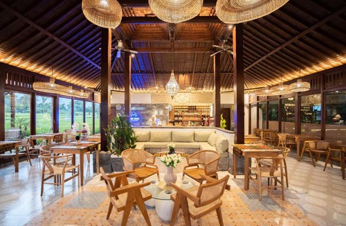 Sebatu Hotel | Barong Bali Villa with Floating Breakfast