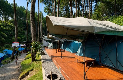 Pangalengan Hotel | Batupineus Riverside