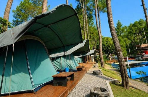 Pangalengan Hotel | Batupineus Riverside