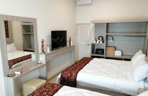 Jatinegara Apartment | BAYT AL HIKMAH is a perfect place to stay during a layover between two flights or to explore Jakarta