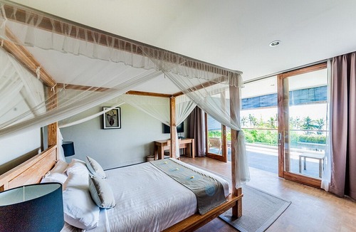 Cemagi Villa | Beachfront2, 3 Bedroom Villa, Car+Driver, Cemagi;