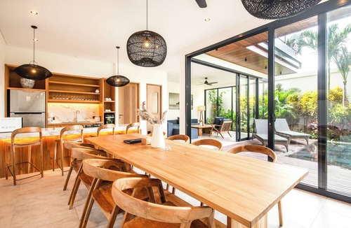Munggu Villa | Beachside Bliss: New 5BR Villa Canggu