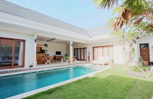 Berawa Villa | ★ Beautiful Boho-Modern 3 BR Villa | Berawa Canggu ★