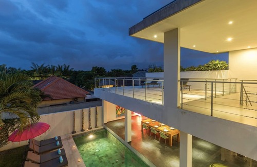Drupadi Villa | Beautiful modern villa in the heart of Seminyak .