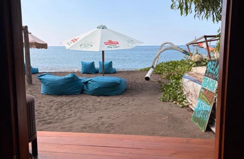 Abang House | Bebayu Beach Shack and Bungalows