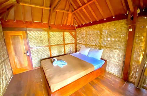 Kecamatan Montong Gading Resort | Bello Bungalow & Resto