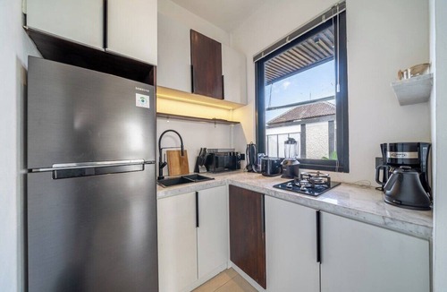 Ubud City-Centre House | Best Ubud's 1BR Apartment w Pool, Patio & Kitchen