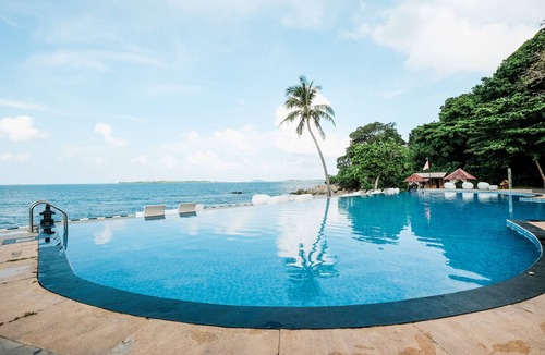 Telukbakau Hotel | Bintan Pearl Beach Resort