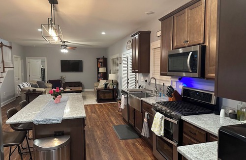 Blacksburg House | Blacksburg Getaway - minutes from campus