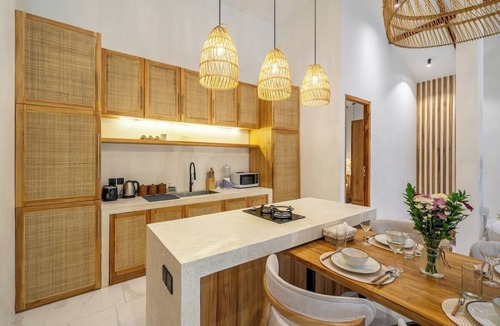 Penestanan Villa | Blue Wave | 3BR Escape in Prime Ubud w Pool+Garden