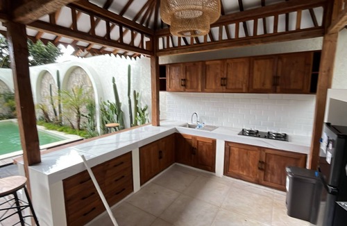 Tuban Villa | Brand new 3br villa, pool & minutes from the airport