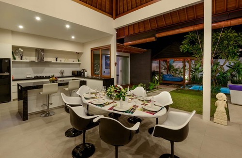 Drupadi Villa | Brand New Ultra Modern 4BR Villa, Central Seminyak!
