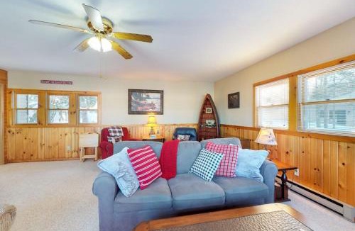 Phelps House | Briar's Hideaway