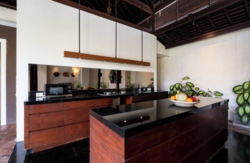 Umalas Villa | Bumbak Bungenviel by Fantasia Villas