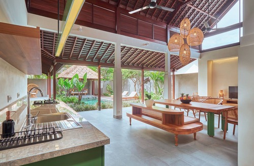 Umalas Villa | Bumbak Jasmine by Fantasia Villas