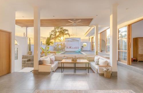 Munggu Villa | Cantik Maria- Escape to Peace - Stylish 3BR Villa with Calming Ricefield Views