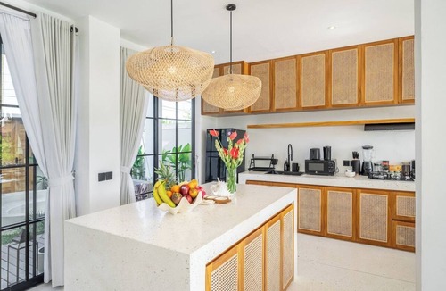 Andong Villa | Casa Luma Villa - New 2BR in Ubud w Pool, Rooftop Pool Table&Kitchen